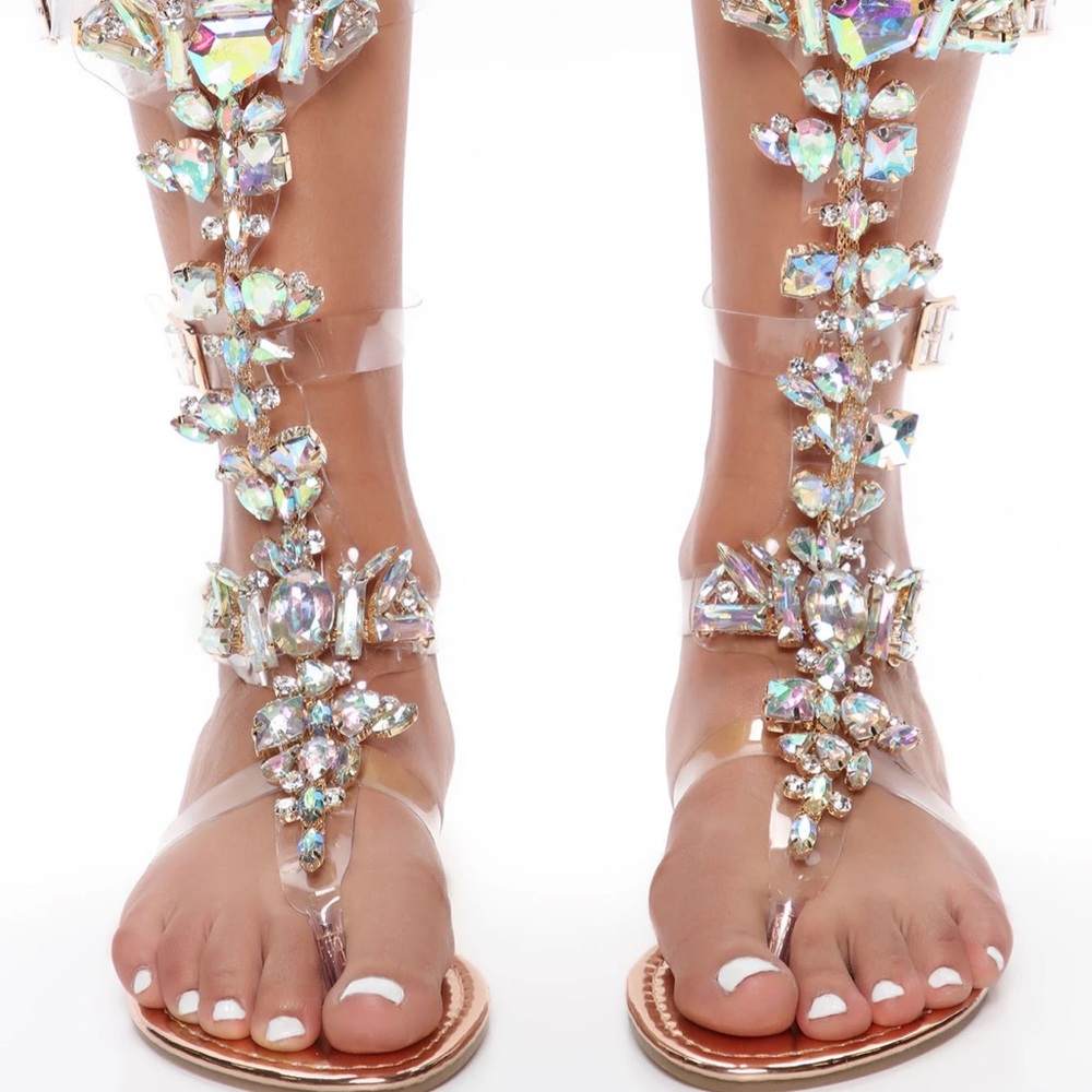 ❌SOLD❌ NEW GORGEOUS JEWEL GLADIATOR SANDALS